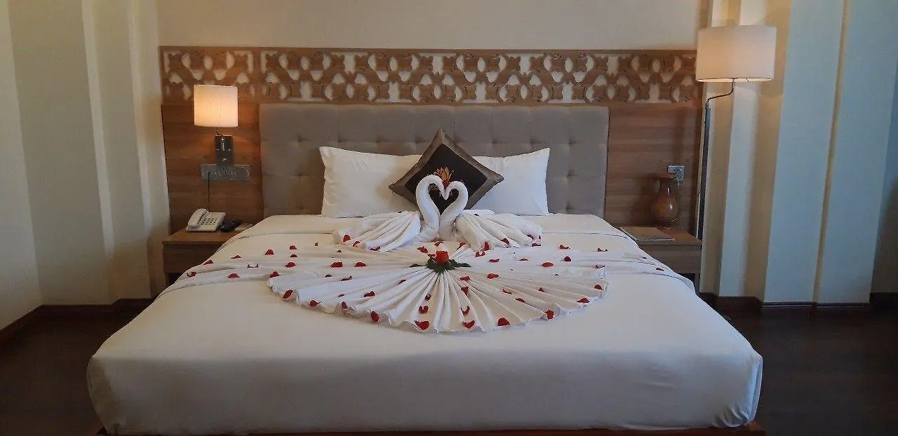 Sen Vang Luxury Hotel ニャチャン
